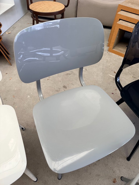 Revolt chairs by Friso Kramer (set of 6) – Ahrend de Cirkel, Dining chairs, Metal, Plastic (photo 10 of 16)