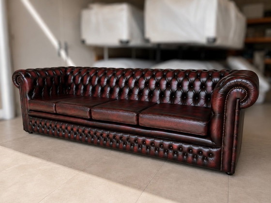 Ossenbloedrode Chesterfield 4-zitsbank met oorfauteuil – 3-5 zitsbanken, Leather (photo 2 of 10)