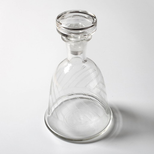Vintage klokvormige glazen karaf met stop: Italiaanse karaf uit het midden van de 20e eeuw – glazen karaffen, Glass