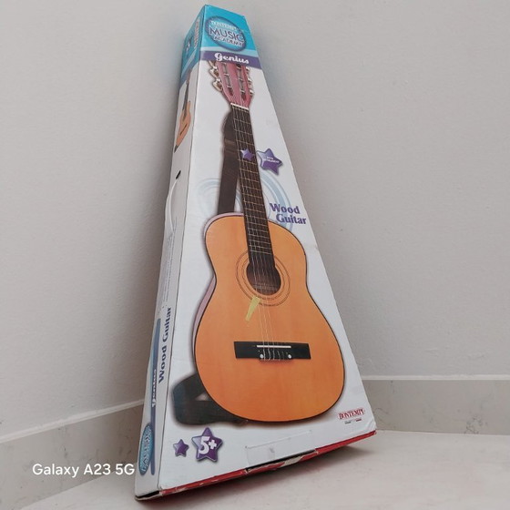 Image 1 of Chitarra in legno Bontempi – Il regalo perfetto per un giovane talento Julklapp,regalo di Natale