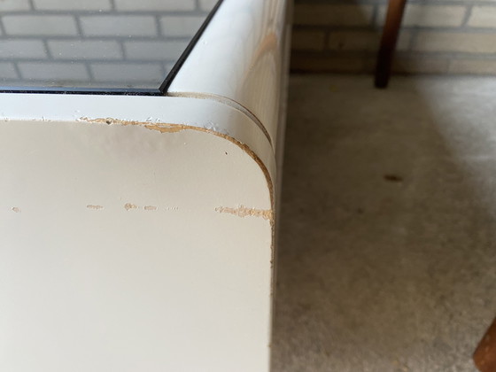 Image 1 of Table basse vintage en bois avec verre Midcentury