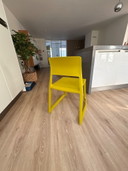 4 sedie Vitra TipTon, colore giallo