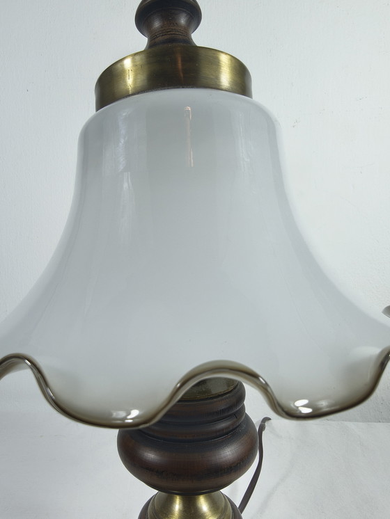 Image 1 of Vintage brass wood table lamp with opaline glass shade – classic / country style