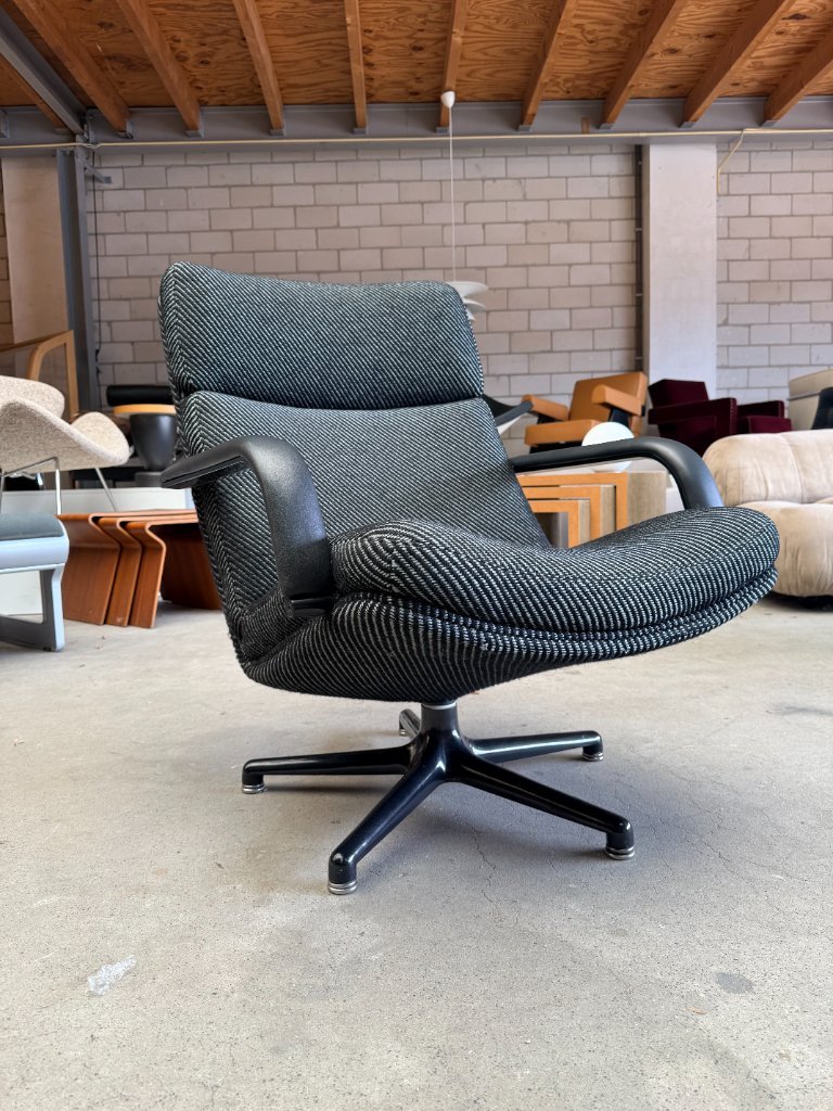 Finn Stone ball chair- original design | Whoppah