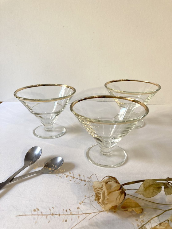 Image 1 of Trio di ciotole da dessert in vetro con bordi dorati, La Rochère, Francia