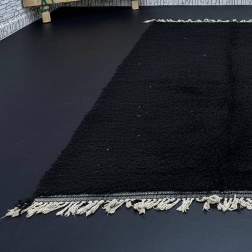 Alfombra negra hecha a mano de 250 cm x 150 cm.