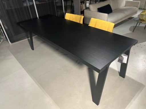 Double – Montis, eettafels (photo 2 of 6)