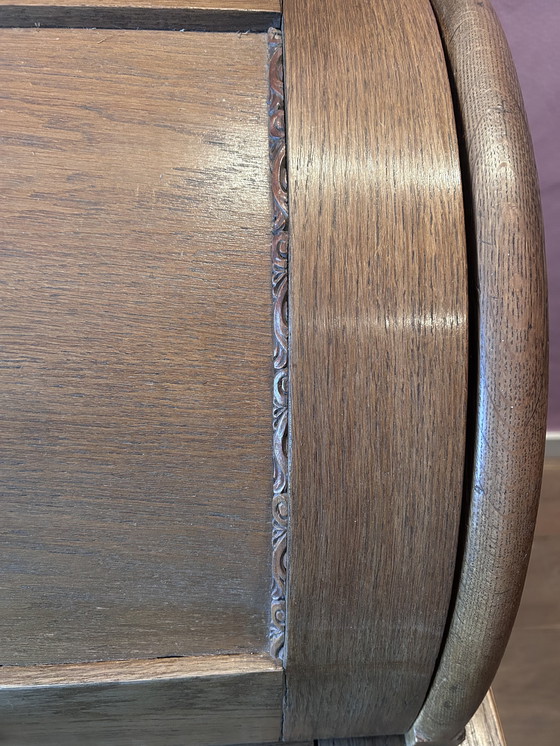 Image 1 of Een antieke/vintage eiken secretaire/ archiefkast, van rond 1900-1920.