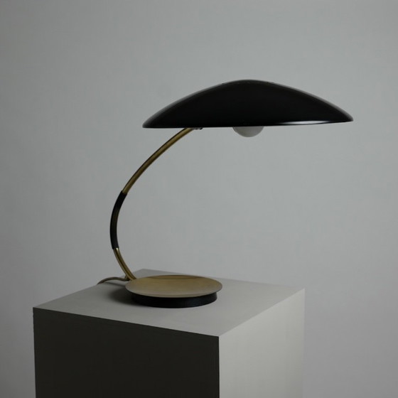 Lampe de table Christian Dell Modèle 6787 „Kaiser Idell“ pour Kaiser Leuchten, Allemagne, c. 1951 – Brass (photo 10 of 17)