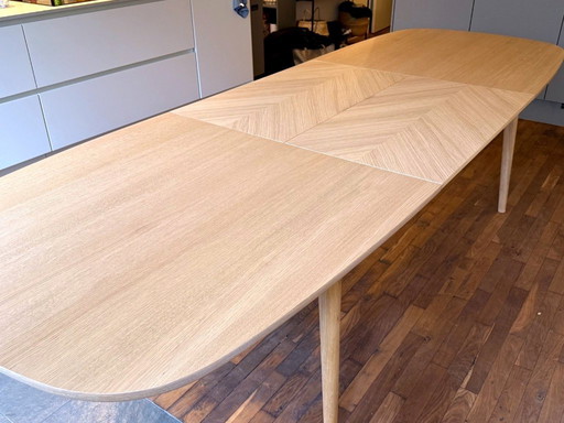 Table de salle à manger BOW de PBJ Designhouse, design danois, extensible