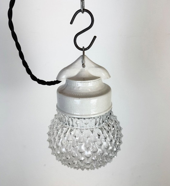 Image 1 of Suspension vintage en porcelaine blanche, années 1970