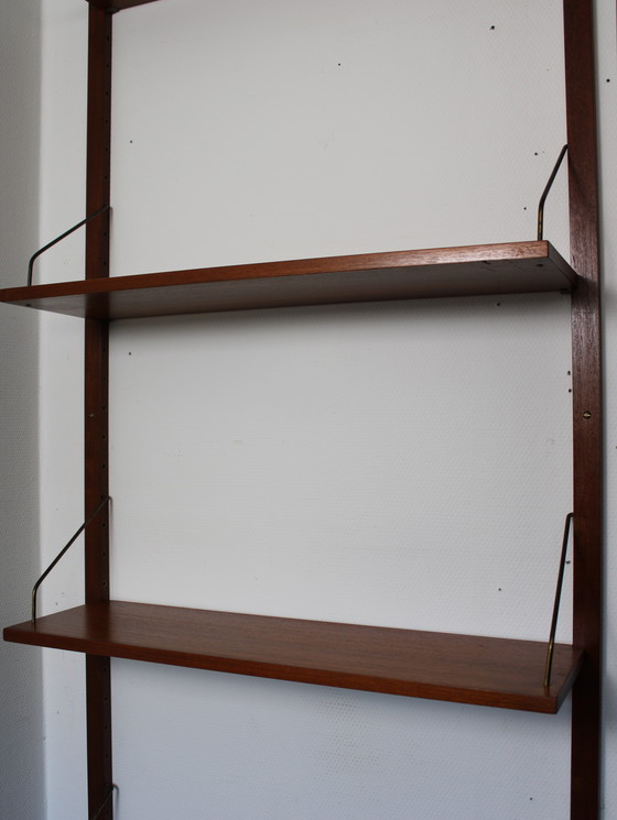 Image 1 of Modulares Wandsystem aus Teakholz mit Regalen