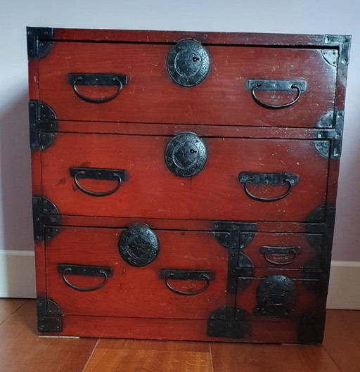 Antico mobiletto giapponese Ko Tansu