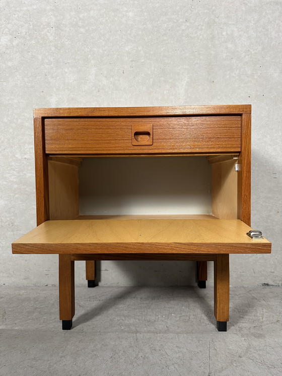 Image 1 of Table d'appoint/chevet vintage - MDK