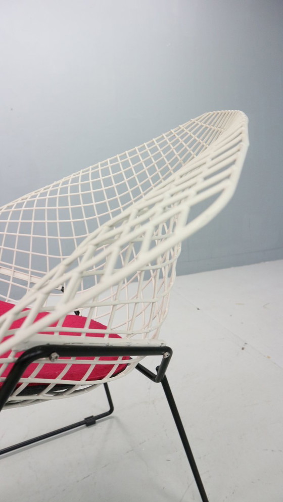 Image 1 of Silla Diamond de Harry Bertoia en metal blanco y negro y nuevos asientos años 60