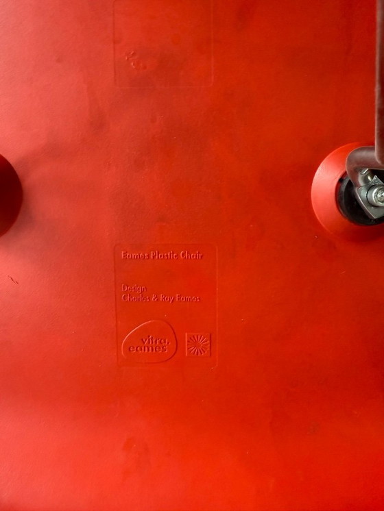 Image 1 of 4x Sillas laterales de plástico Eames DSR VITRA