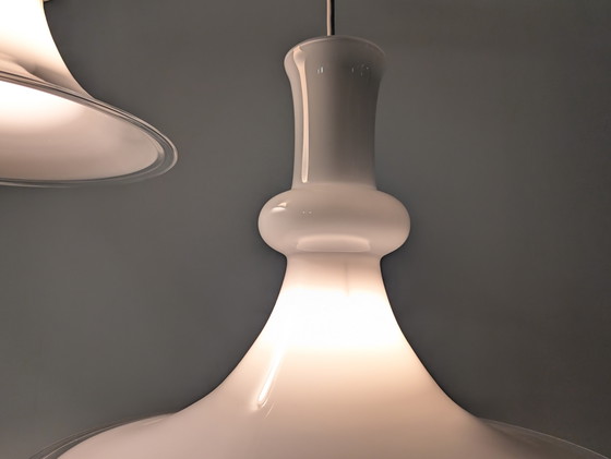 Image 1 of Paire de lampes suspendues en opaline par Michael Bang pour Royal Copenhagen, 1970