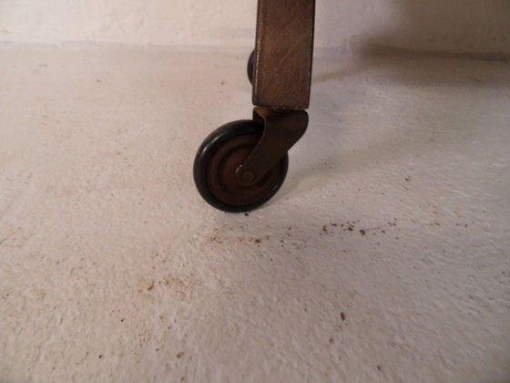 Image 1 of Chariot à magazines vintage