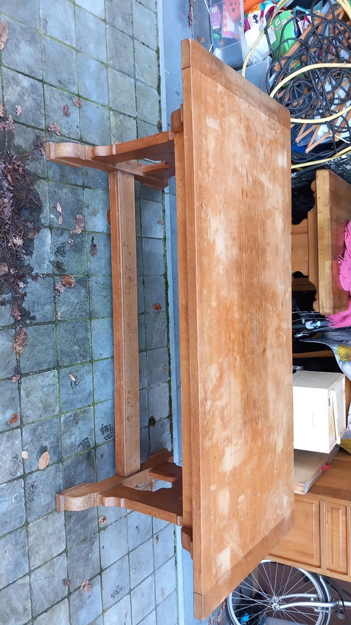 Table de salle à manger en chêne massif