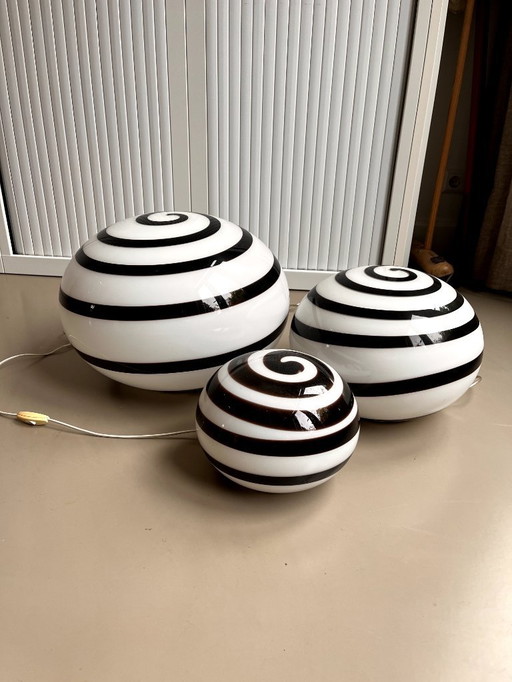 Set of 3 ILU di Vetro glass floor lamps – handmade swirl – 90s design – vintage/retro