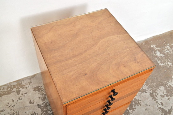 Image 1 of Vintage beukenhouten schoolkast / ladekast, 1950s