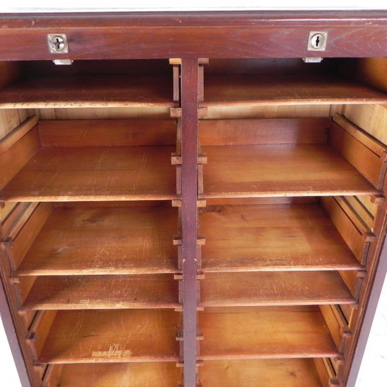 Image 1 of Eiken rolluikkast met 2 luiken, 148 cm hoog, jaren 20