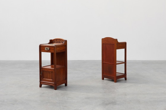 Image 1 of Pareja de mesillas de noche Art Nouveau con tapa de mármol de Paul Alexandre Dumas, Francia ca. 1910