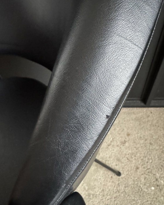 Image 1 of Sillón negro de los años 50