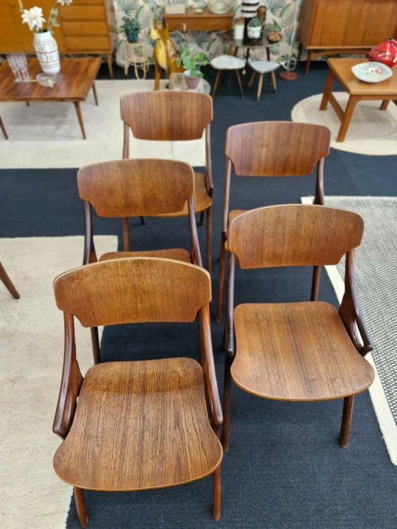 Image 1 of Set of 6 Vintage Danish Chairs – Arne Hovmand-Olsen