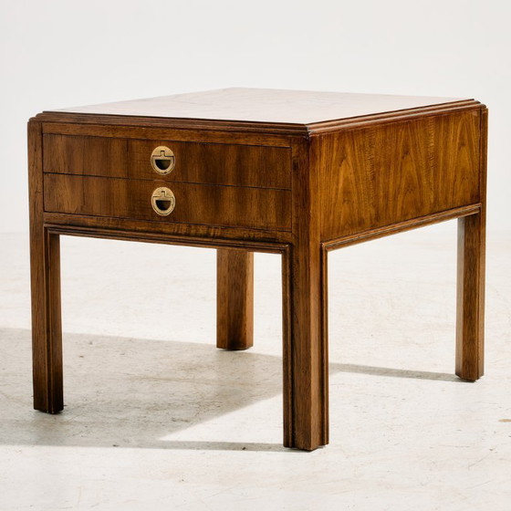 Image 1 of Table de chevet en érable restaurée MK11627 par Drexel