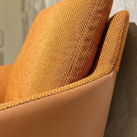 + pouf Jon – Rolf Benz, Fauteuils (photo 3 of 6)