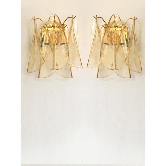 Image 1 of Set van twee amberkleurige “Rondini” wandlampen van Murano-glas met gouden accenten — Mazzega-stijl