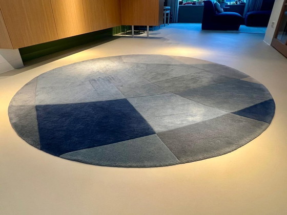 Image 1 of Tappeto Claire Gaudion, rotondo, blu/verde, diametro 200 cm