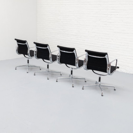 Image 1 of Eames EA 108 Stuhl Vitra 90er Jahre