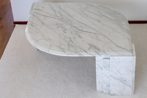 Table basse vintage italienne en marbre de Carrare