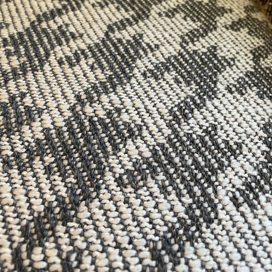 Image 1 of Poltrona Minotti Russell con pouf