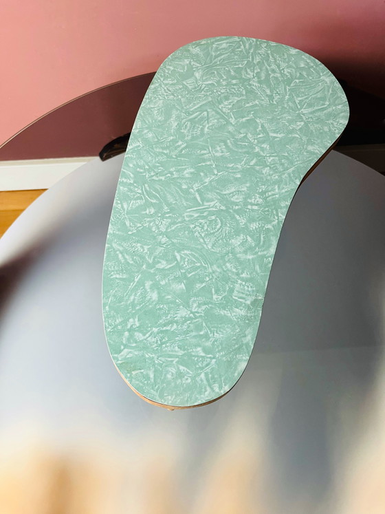 Image 1 of Klein vintage Formica niertafeltje