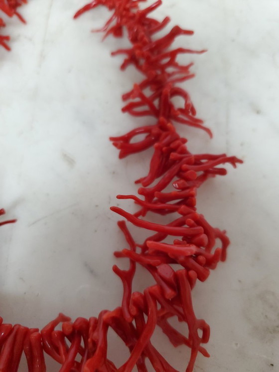 Image 1 of Joyería - Collar de coral rojo sangre oscuro con flecos. (ref4046)