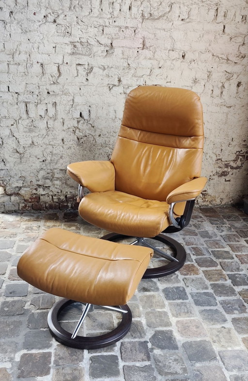Leder Stressless M view Signature Relax-Sessel + Hocker Mayfair