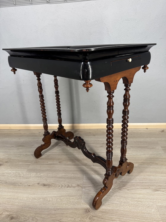 Image 1 of Mesa de té o bandeja antigua (ca. 1850-1900)