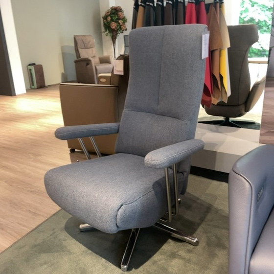 Image 1 of Le fauteuil inclinable Future NX 317