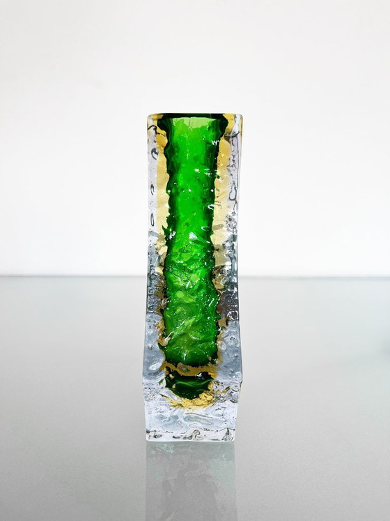 Image 1 of Vintage 1970s Mandruzzato Sommerso Murano vase