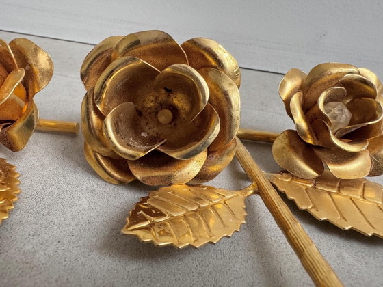 2x Italiaanse Vintage Vergulde Rozen Kandelaars - Hollywood Regency – Kandelaars en kaarsen, Gold, Metal (photo 7 of 10)