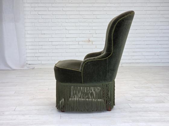 Image 1 of 1970er Jahre, dänischer Beistellstuhl, grüner Möbelvelours, Beine aus Buchenholz.