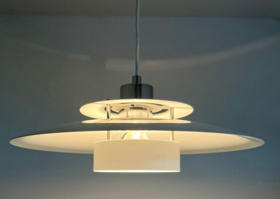 Iconic vintage Danish Design: Halo "Sørup" Pendant lamp – Halo Design, Aluminium (photo 2 of 11)