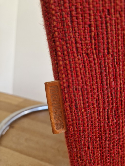 Montis Madonna armchair