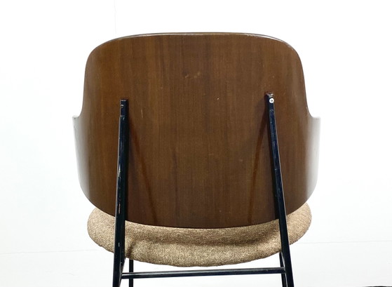 Penguin Lounge Chair diseñado por Ib Kofod Larsen para Selig Furniture años 60 – Sillones, Wood, Metal (photo 8 of 9)