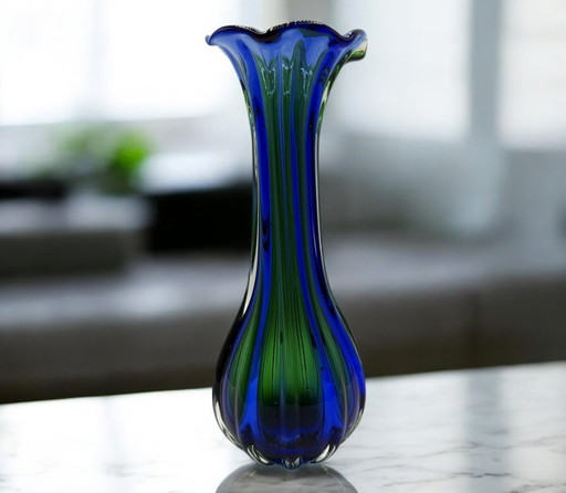 Murano - Kunstvolle Vase - Grün und blau, gerippt, elegantes Design