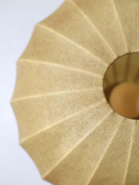 Image 1 of Gatto Kokon Tischleuchte Flos Giacomo Castiglioni Italien