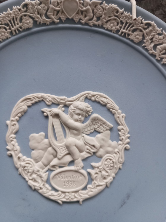 Image 1 of Wedgewood Jasperware ophangbordjes